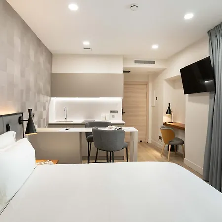 Prisma Suites Salamanca Exterior photo