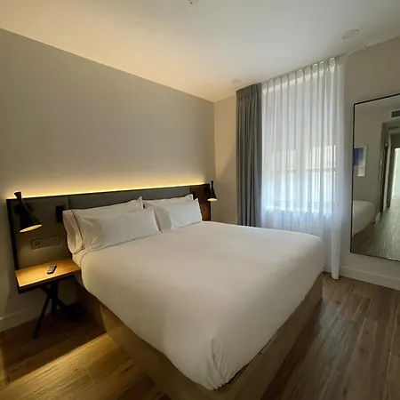Prisma Suites Salamanca Room photo
